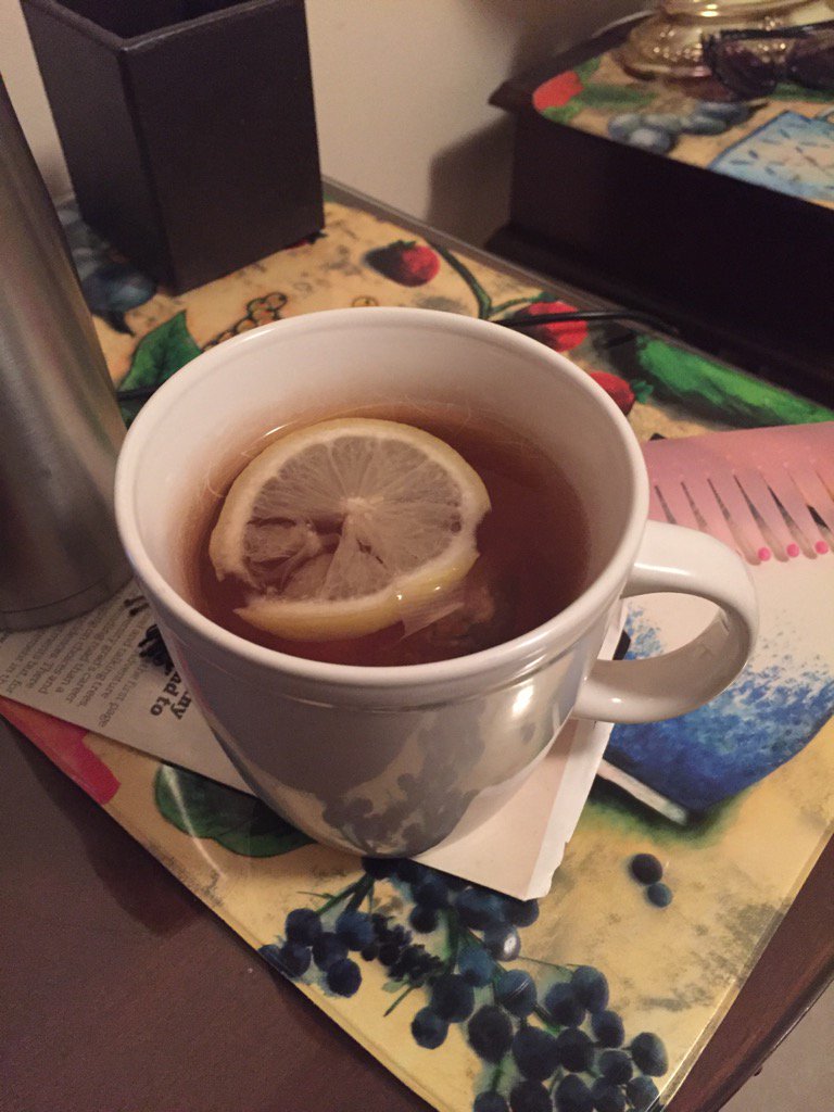 Captainpixieha's tweet photo. Peach tea and lemon tastes a little like...Banana? #weirdtea https://t.co/pq9PY8Jj1s