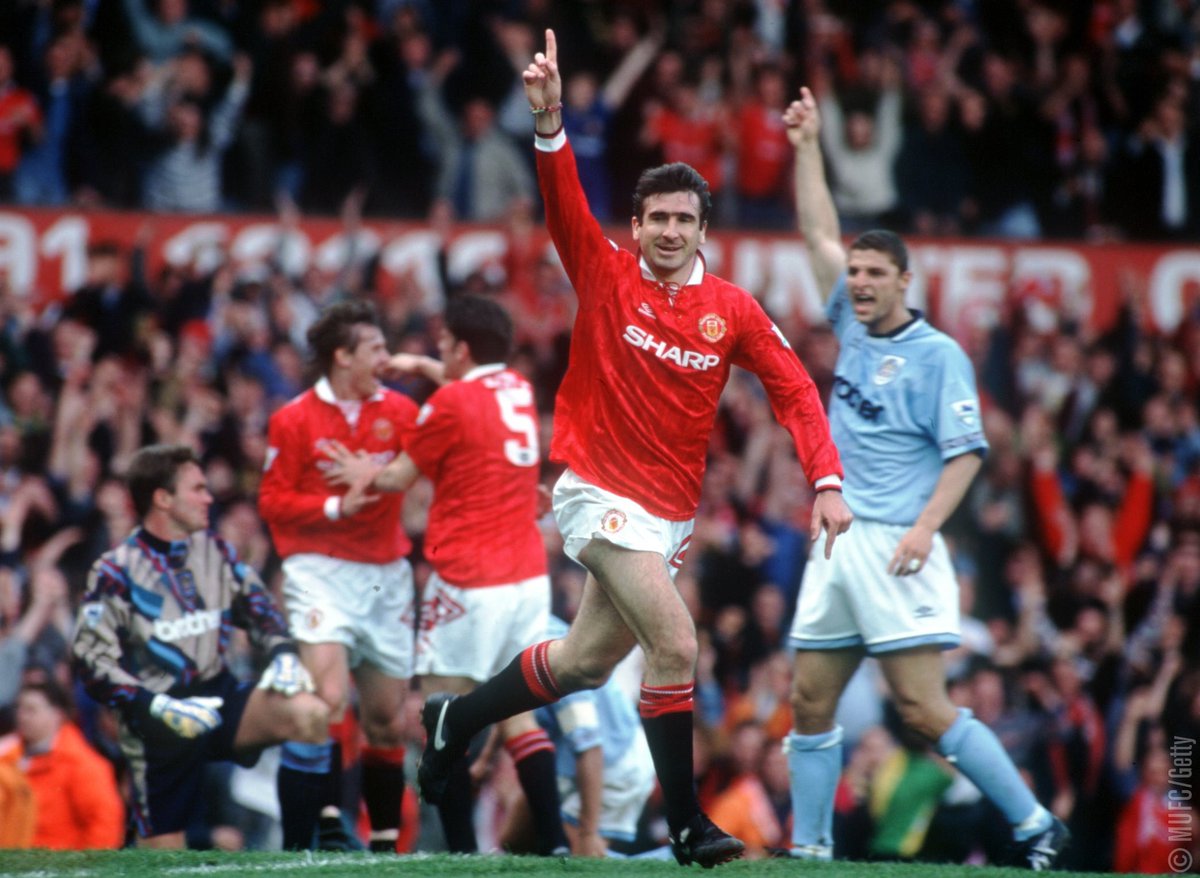 Hari ini pada 1992, King Eric tampil untuk pertama kali bersama #MUFC!