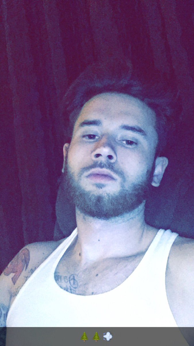 mitchellhite's tweet photo. "He said I couldn't do it but I fought and held my breath n till I did it"
#beardmob https://t.co/nfaZnweQTu