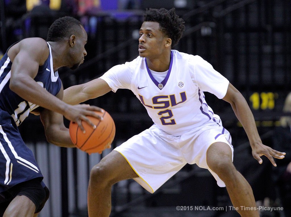 blakeney96's tweet photo. Love it 🏀❤️🏀 https://t.co/6WXhXwKm6P