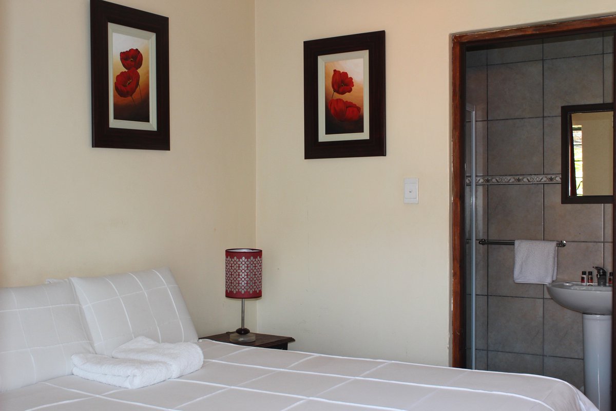 GuestPetra's tweet photo. Am petra guest house the best hospitality you can ever find in south Africa Johannesburg 
we located in 56b high road eastleigh edenvale https://t.co/1bnUS6PM3N