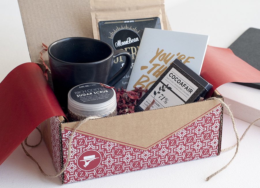 ZestlyBox's tweet image. Our Coffee Addict gift box is outa this world! A hand crafted coffee mug makes ur coffee taste better! Currently on a 12% discount. #YourFix