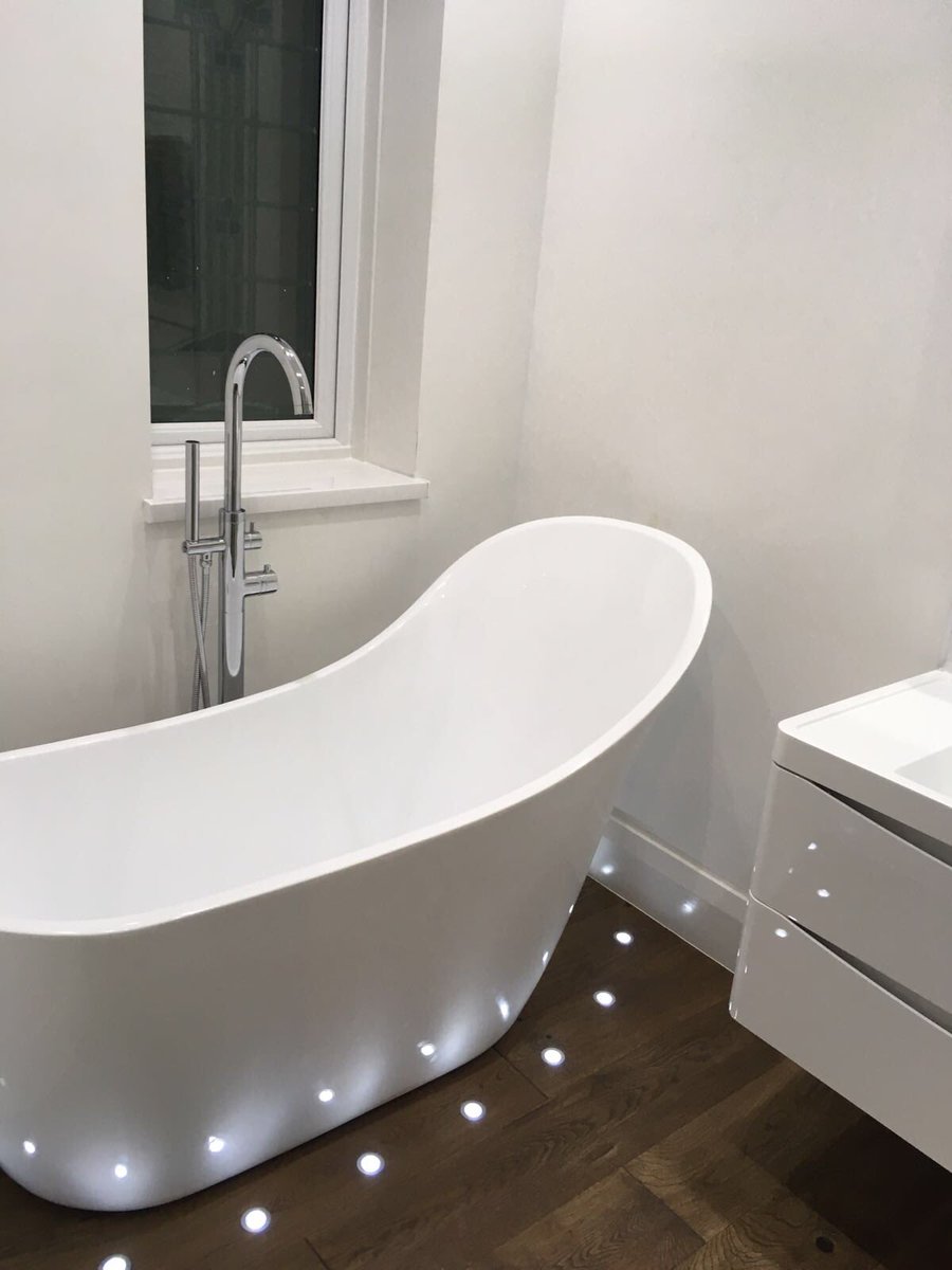 Group_Bailey's tweet photo. Take a look at this bathroom transformation call 01253 890366 for a free quote #homeimprovements https://t.co/AHxlVTYfJa