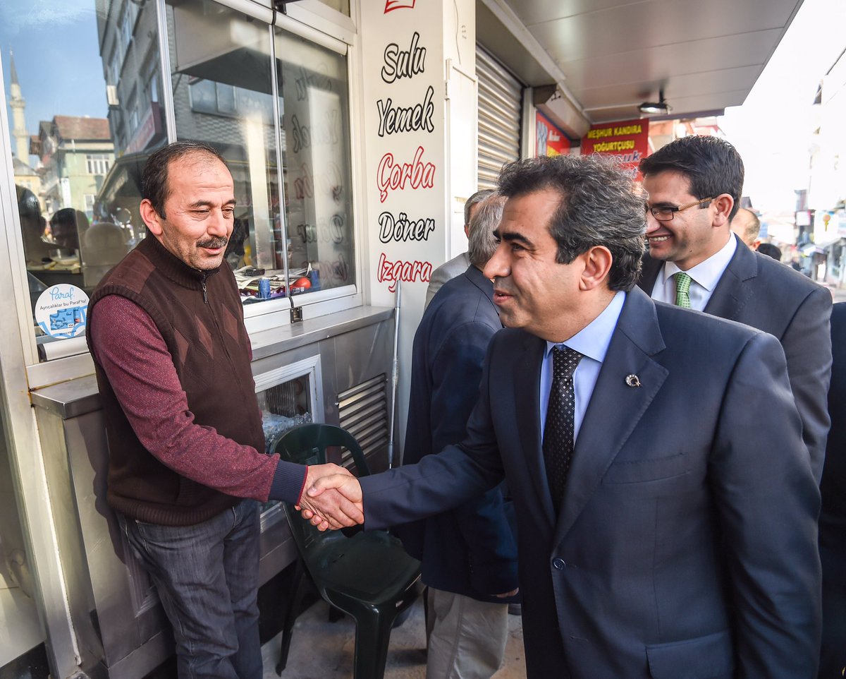 Hasan_Guzeloglu's tweet photo. Kandıra Esnafımıza ve İnsanımıza hizmet etmenin onurunu yaşıyoruz.İlgi ve sevgilerine layık olmak,en büyük gayemiz ve hedefimiz. https://t.co/6R5j3L3fDZ