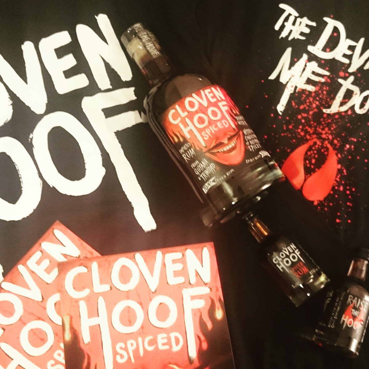 rumfestivaluk's tweet photo. This little lot has arrived! Too early for tasting? #clovenhoofrum #thedevilmademedoit #raisethehoof #rumfestivaluk #rumparty #rumpartner https://t.co/m1cbXEsqEp