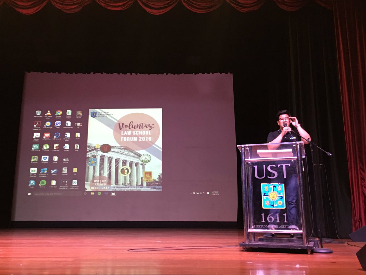 UST_LMSOC's tweet photo. To end this program, Mr. Peter Co leads the closing prayer. #LSF2016 https://t.co/oJNJ0vnd2Z