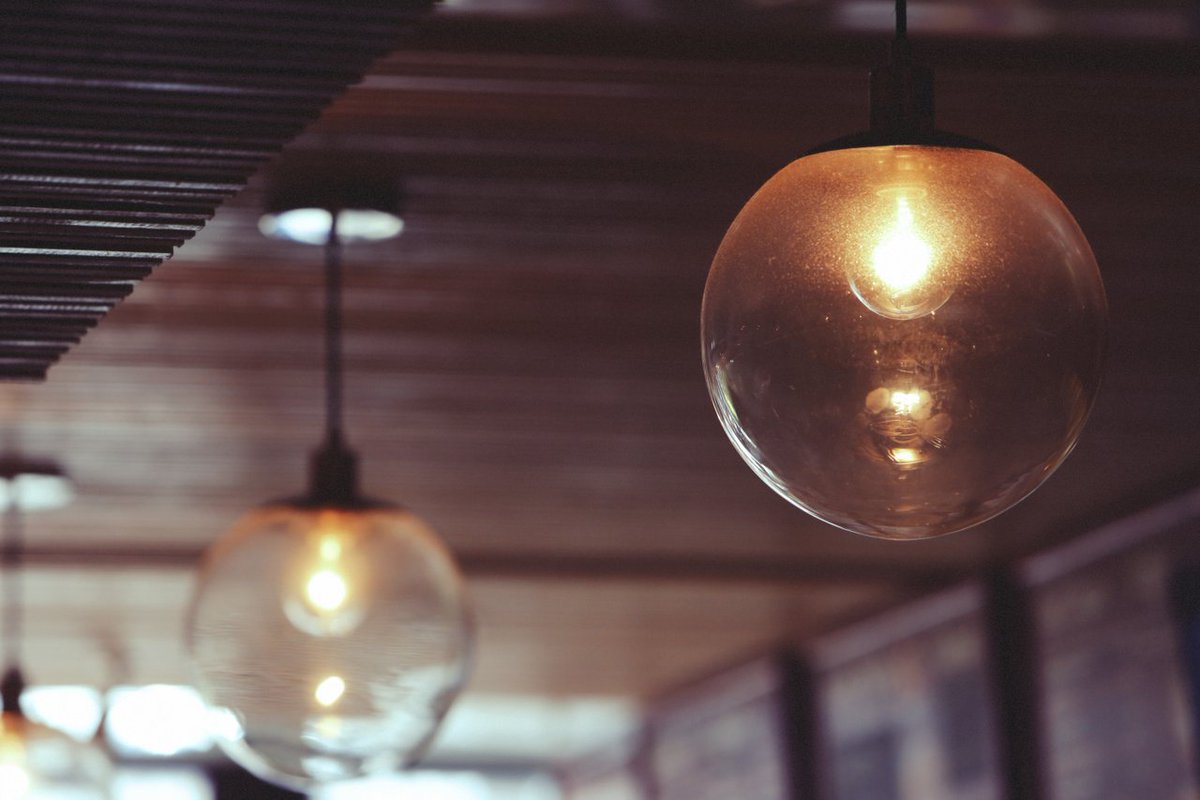 OfficeSpaceSw's tweet photo. Shine a light on #TheHaps in your #office? Here are 5 #tools to help #FMs keep track! https://t.co/kRjYTzWrLo https://t.co/rGIaFR7mcL