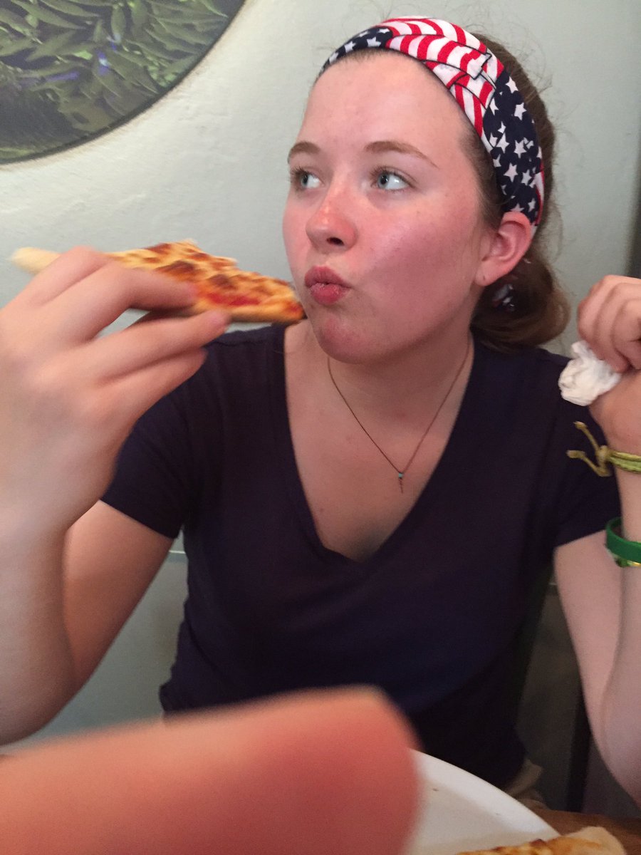 ameliascap's tweet photo. Me, an American, eating Italian food in Poland while admiring a bunch of Spanish men who walked in #multiculturallove https://t.co/PevYWjMJ8Q