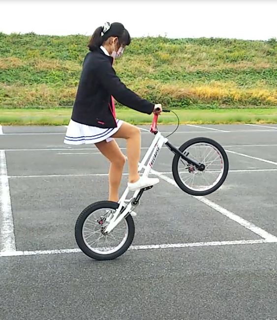 自転車 女子