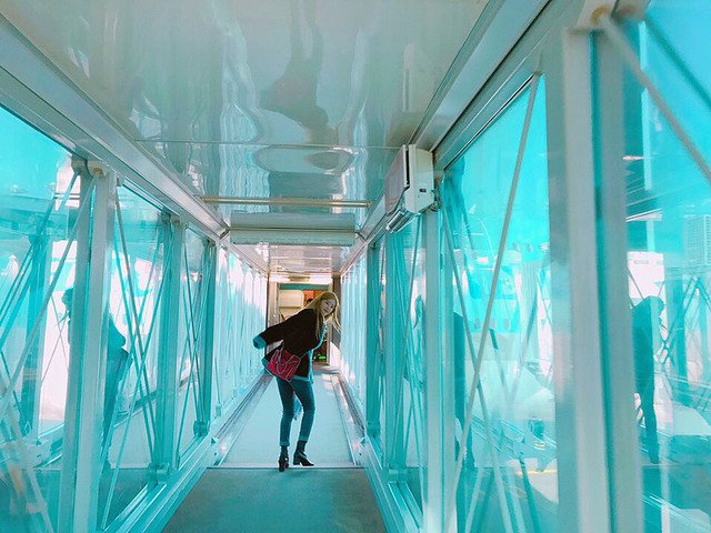 Apink_2011's tweet photo. [#초롱] 다녀올게용!!
다녀오겠습니다! 날씨가 많이 추워요 ㅜㅜ 다들 따뜻하게 입고 감기조심하세요!! 안뇨옹

#Apink #박초롱 https://t.co/t4pcsYwDvY