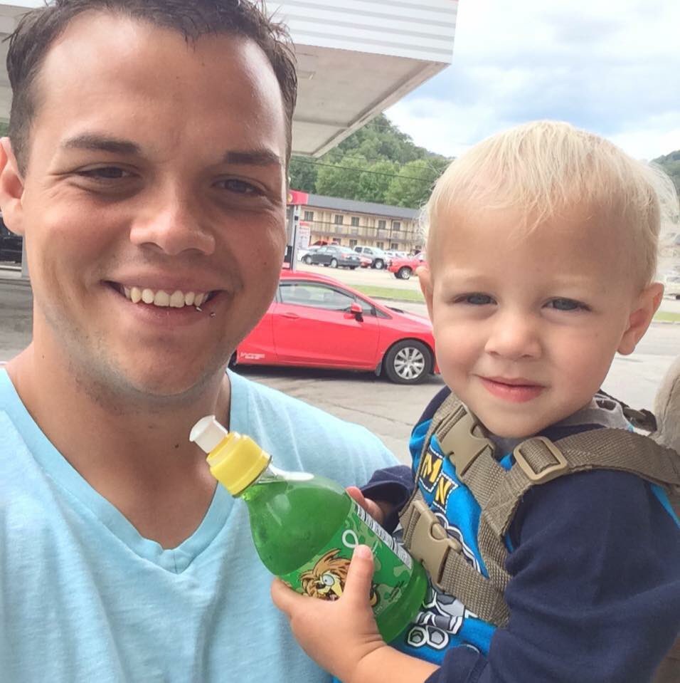 ClaudeSkaggs's tweet photo. Happy Birthday to my lil superman Zachariah Leander Skaggs I love you son https://t.co/2NRThyq52Y
