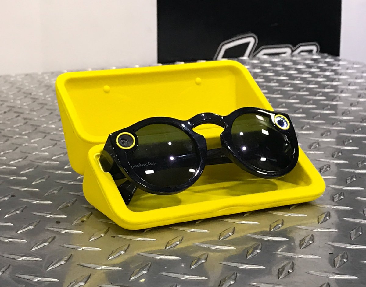 specracers's tweet photo. So shiny 🏁😎🏆 @Spectacles  #fruitocracy #specracers https://t.co/NFluGpWXzi