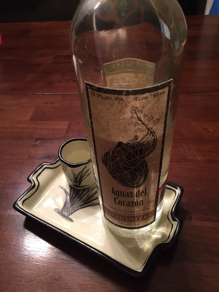 DMillersMx's tweet photo. @AguasdelCorazon ...aquí está... salud amigos... https://t.co/2GW1jRDShO