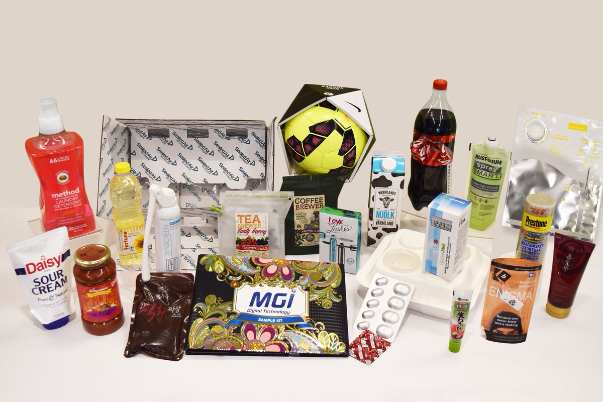 AsiaPacificPack's tweet photo. Asia Pacific shines at DuPont packaging awards https://t.co/gCmuFKHBNO via @AsiaPacificPack https://t.co/vGzr1GxKlO