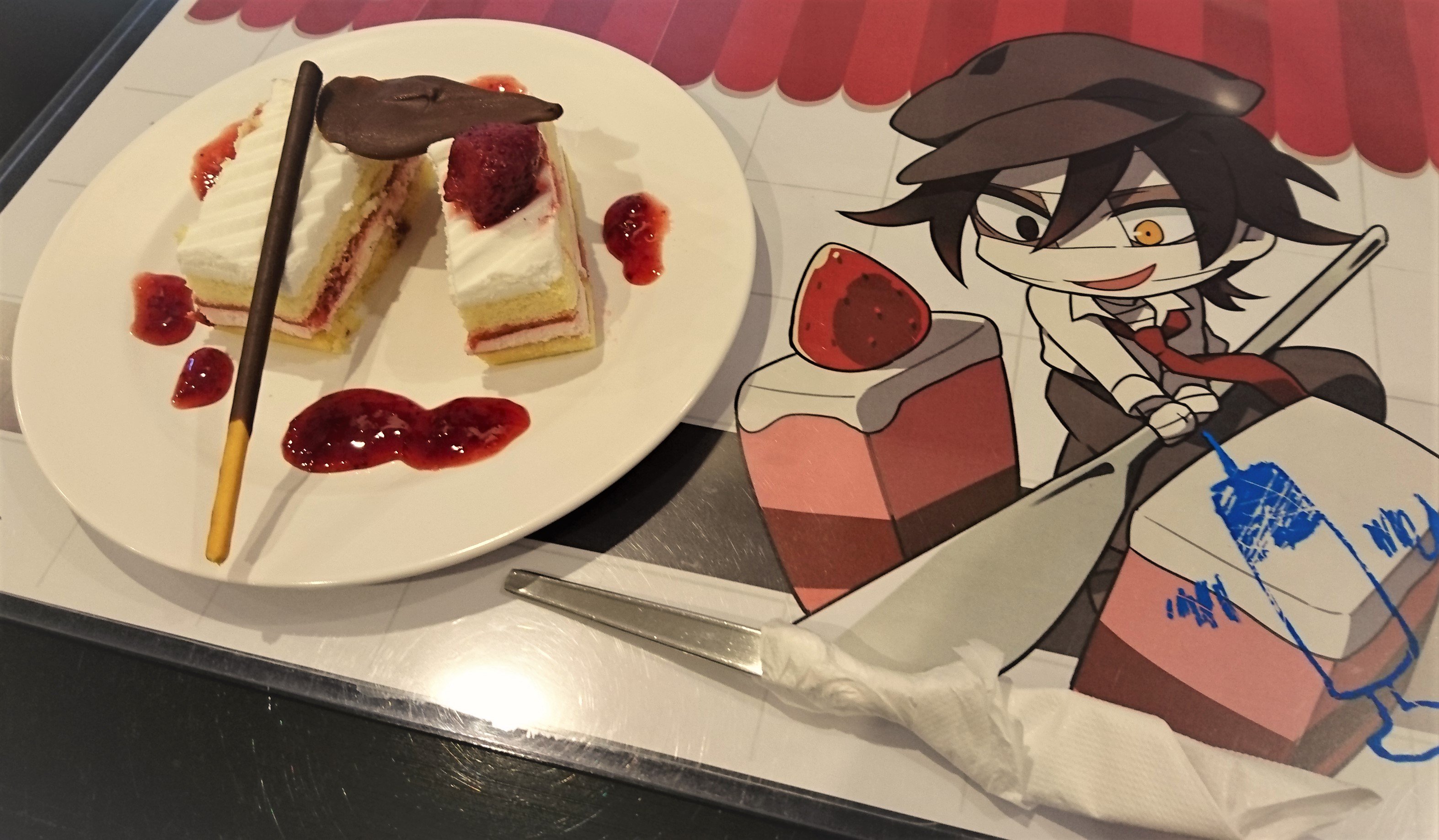 プリンセスカフェ池袋館 殺戮の天使 プリンセスカフェ池袋3号館 本日おすすめするメニューは ザックの鎌カットケーキ です 美味しいショートケーキの上には なんとザックの鎌が ぜひ一度お召し上がりくださいませ W T