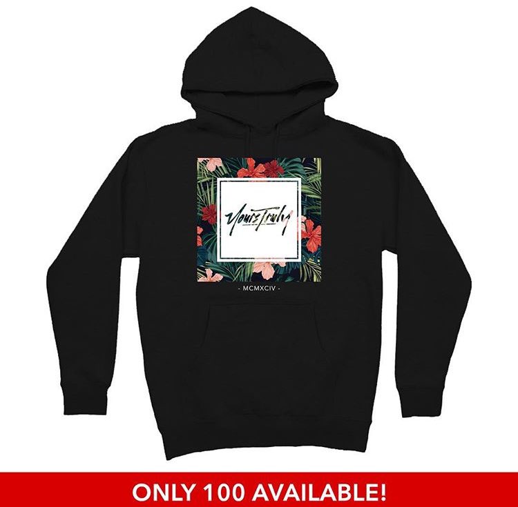 YT_Clothing's tweet photo. 🚨NEW ITEM ALERT🚨 
Our Black Friday BLOWOUT SALE starts TOMORROW AT 11:59PM! 

50-70% OFF EVERYTHING! 🙏🏻 https://t.co/9hPsgm5EVE