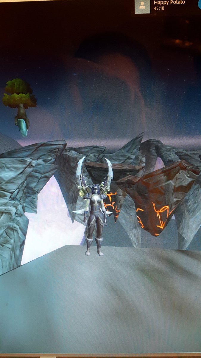 Deathgrasps's tweet photo. ???this is??? #Warcraft  #Glitched https://t.co/zHGfqvmSDU