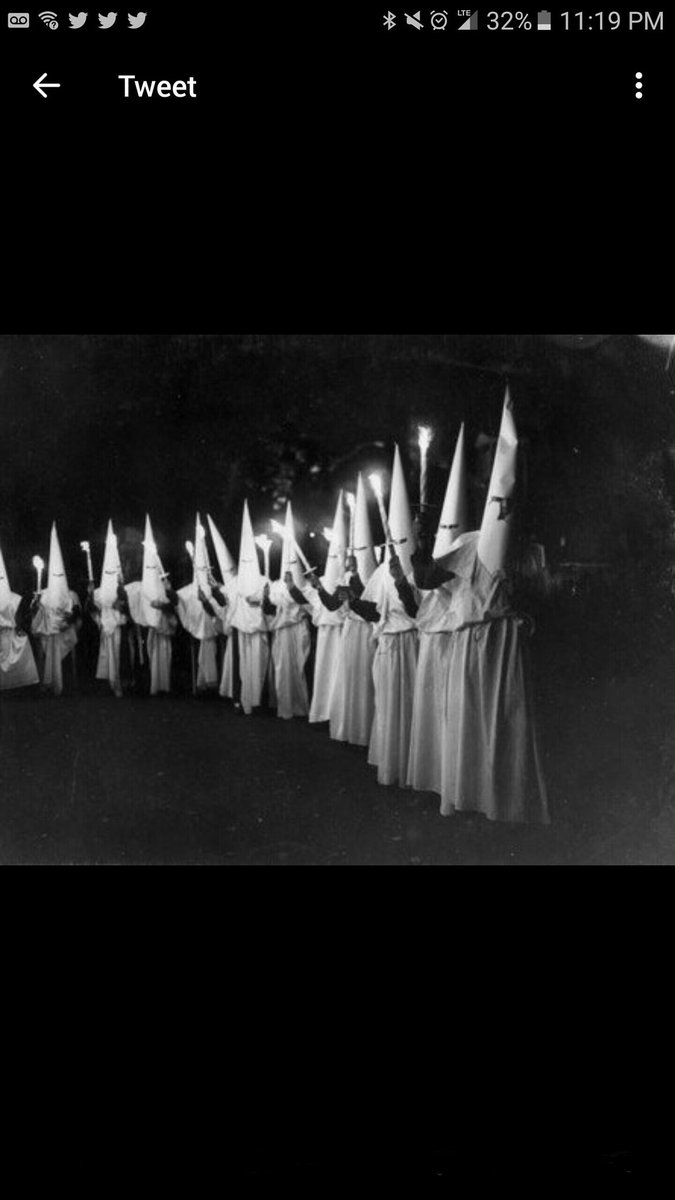 nbaamg's tweet photo. @ellavign #ImStillWithHer  #Recount2016 
#PrivilegeExposed Defeating oppression one tweet at a time https://t.co/8dRnWcZ1Wz