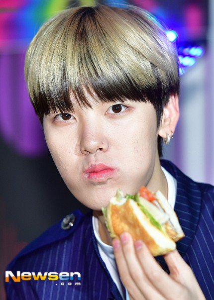 WithTSBAPBY's tweet photo. [NEWS PIC] 161124 ZELO :: B.A.P @ play J 's weekly Idols #2 https://t.co/PUf5SUe5jx