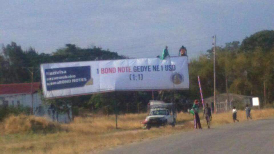 ShingiMunyeza's tweet photo. You know that you are in deep trouble when money is now being advertised as money. Currency is always an issue of confidence and trust. https://t.co/kYBvQeE4J0