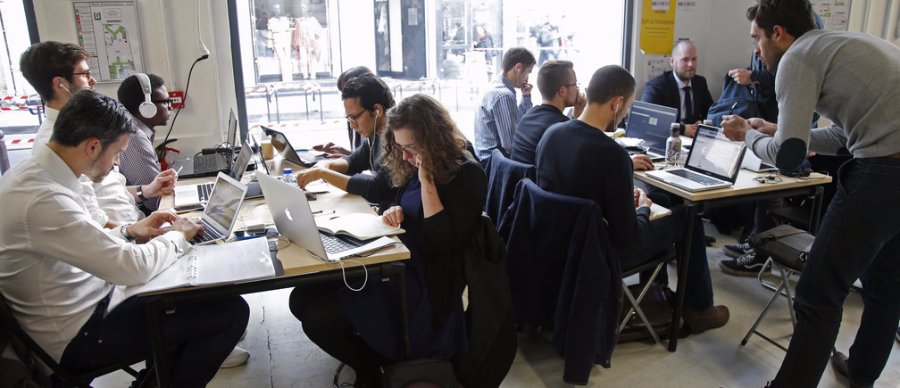 CGSTeam's tweet photo. Are you starting a new business? Follow these great tips to help you get started! https://t.co/ZrWgqHQZk0 https://t.co/WpcF8WgNYa