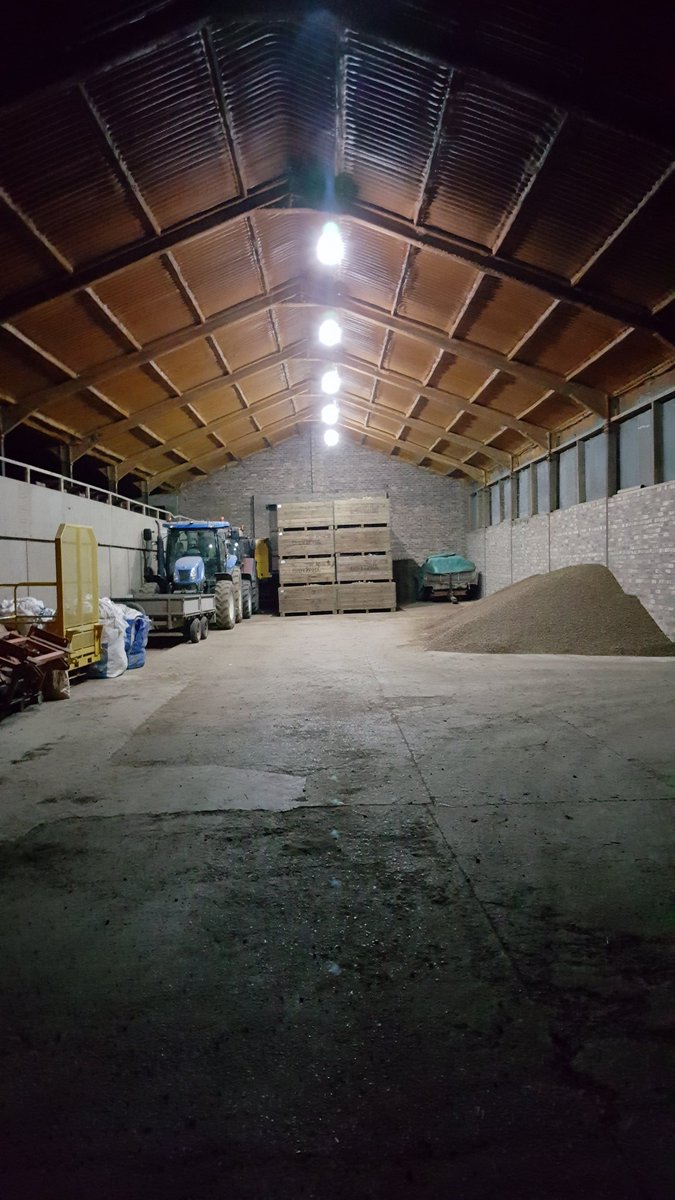 AgronLED's tweet photo. This shed is lit by 5 x 20W Agron LED shed bulbs!!! https://t.co/4QA7GS8vKk #FarmLife #Agronled #NFUS #LEDlighting https://t.co/dZRQ0O5eKq