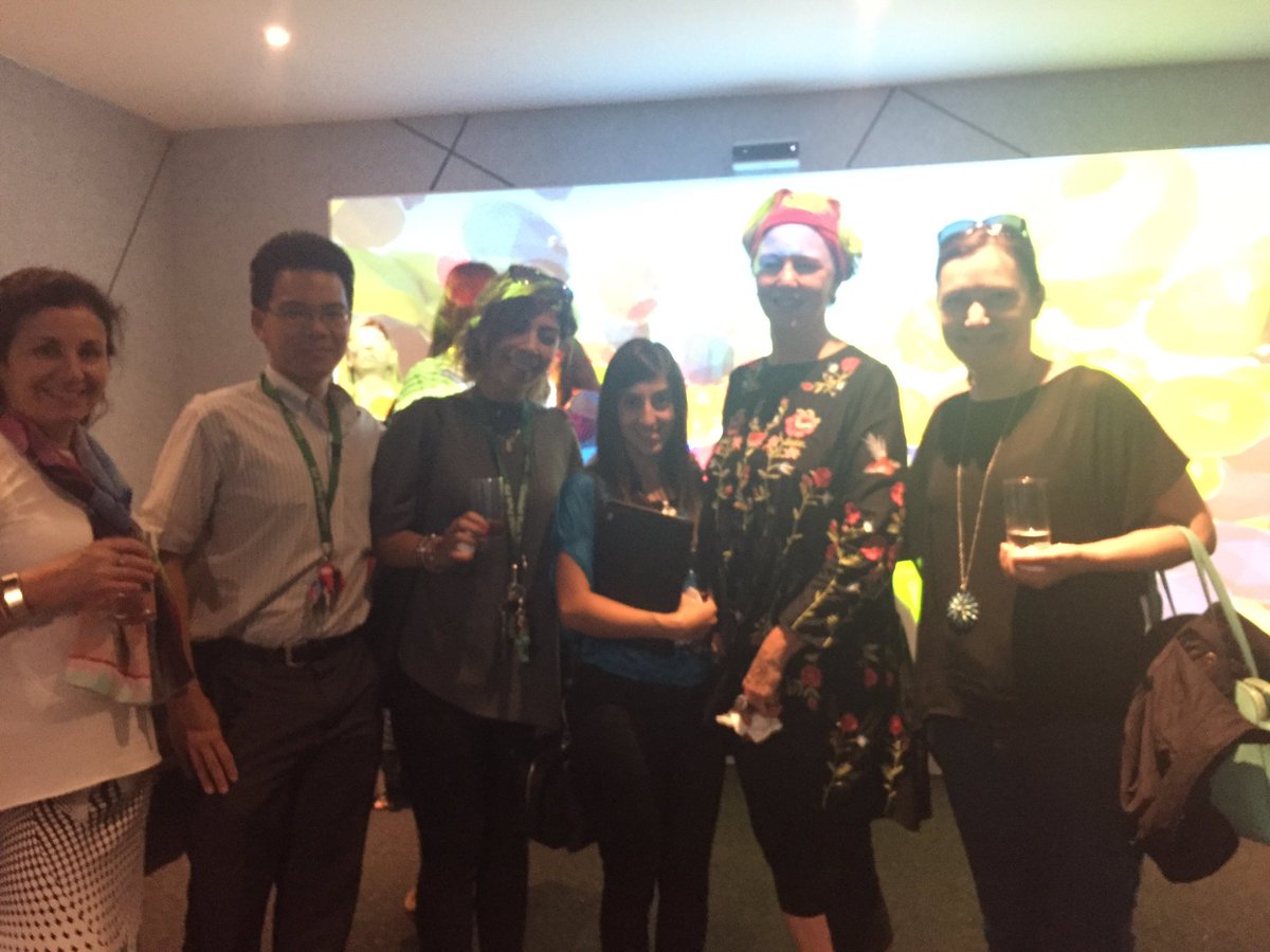 MissElTi1's tweet photo. We teach therefore we learn π@Mr_Cai123 @PsCondell @MareeCPPS @janehunter01 #tmconnect #threesitesconnected https://t.co/SfTYhkrVE9