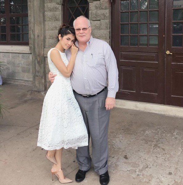 [Image: CyAg1vIUQAE5cAz.jpg]