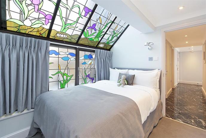 Unforgettable in #London #MayfairHouse starting at 215.73 getluckyhotels.com/hotel/1136887/…