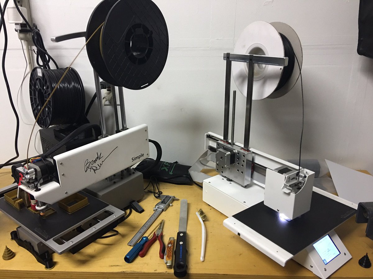 PrintrSam's tweet photo. @printrbot printing back to back! https://t.co/B0VtcMoyzy