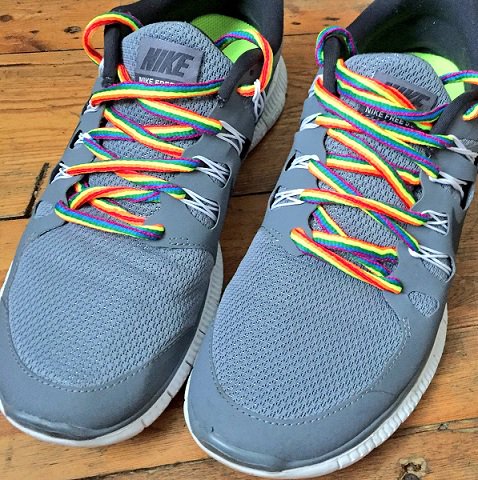 StonewallGaztte's tweet photo. #GayNews | @stonewalluk #RainbowLaces video launch| @StonewallFC #launchparty #lgbt #homophobiainsport @MrMattLister #GaySports https://t.co/FfTlLhUldV