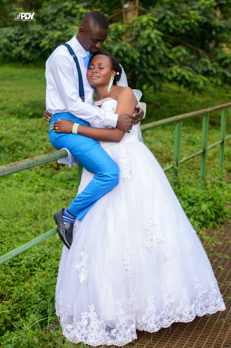 Pdyphotography2's tweet photo. Our weddings are captured in style... Book us now 0249055655 https://t.co/Jw2mxQDbZM
