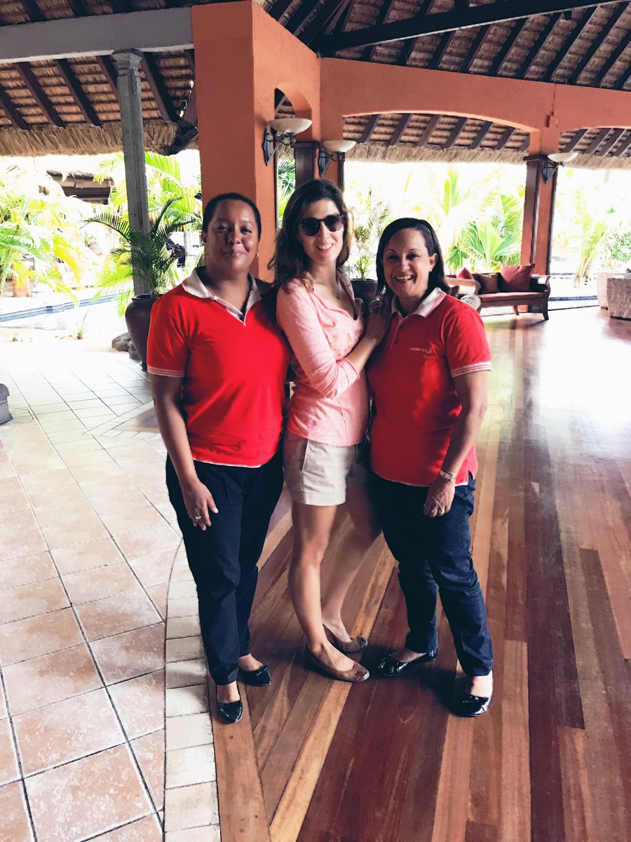 MissandChic's tweet photo. Thanks @Mautourco for making my dream come true 🌴🎯 @BeachcomberES @Beachcomber_ #beachcomberExperience https://t.co/nuF81DkPUp