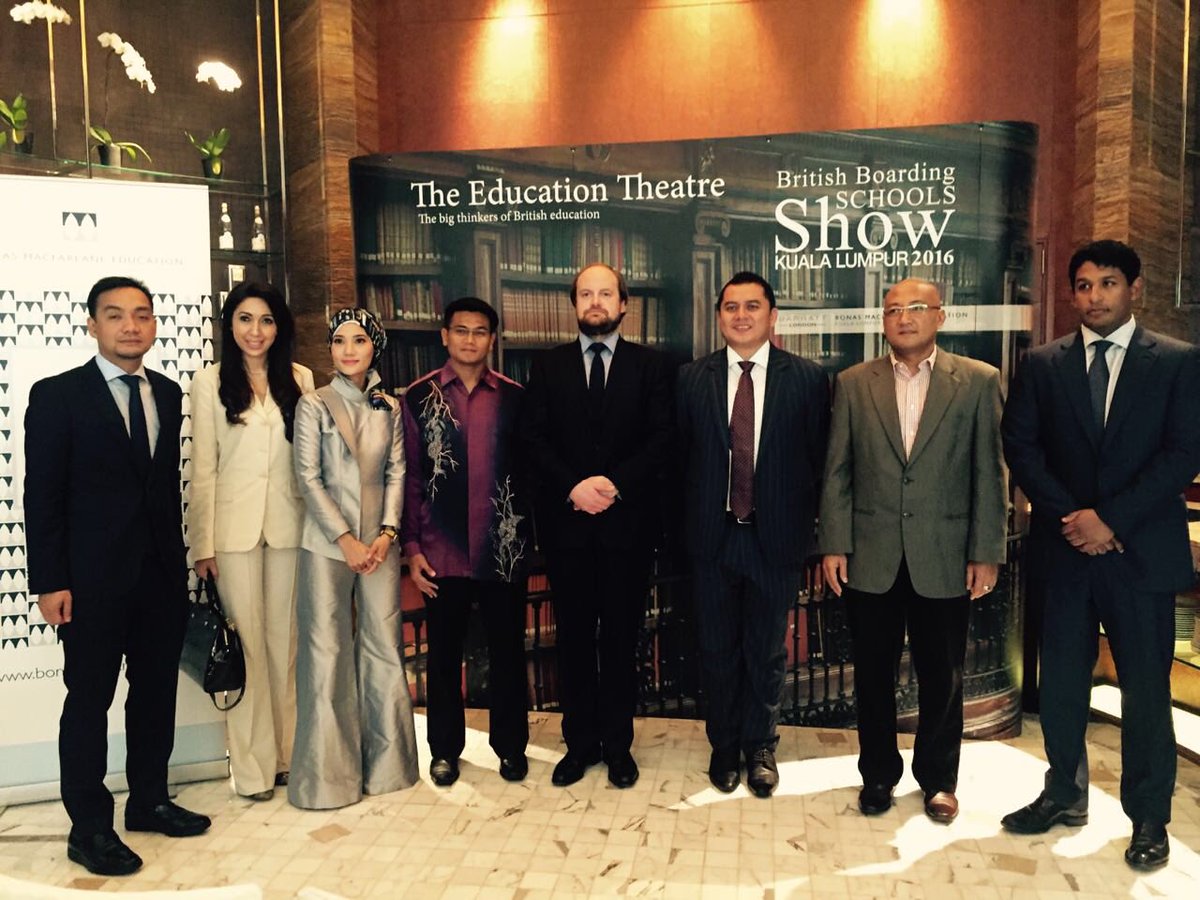 ischoolsshow's tweet photo. Inaugural Schools show in Kuala Lumpur opens with a flood of families and press #iss2016 #EducationisGREAT next stop #Singapore this weekend https://t.co/GymT57JA1A