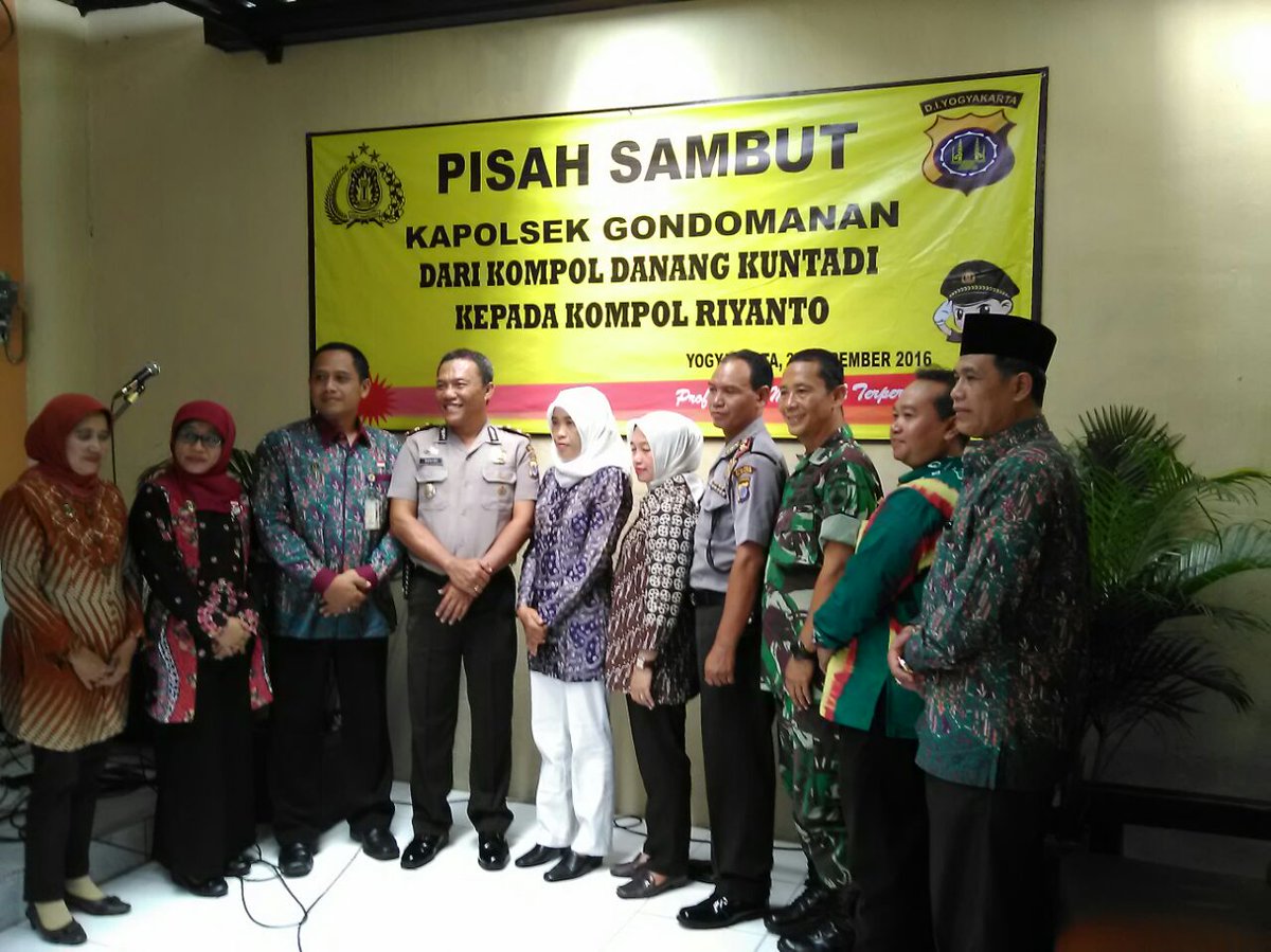 Pisah sambut Kapolsek Gondomanan dihadiri Forkopimka Danramil 12/GM, Camat GM , Kep KUA, Ka Puskeas Dan para Lurah.