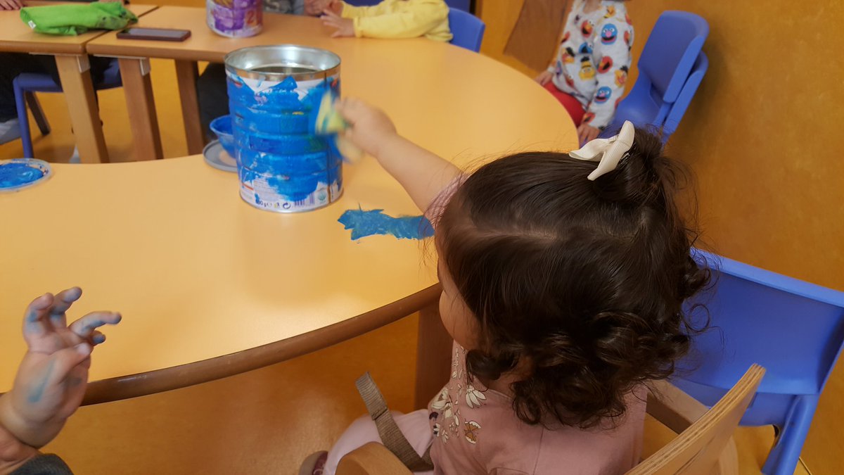 teacherpaloma's tweet photo. @Novaschool_es @SilviaPalomoCis Tin Can Bowling!!! #ProyectoDIY #1yo #MalagaCentro @mar_garmtnez https://t.co/TlmZjUZLzh