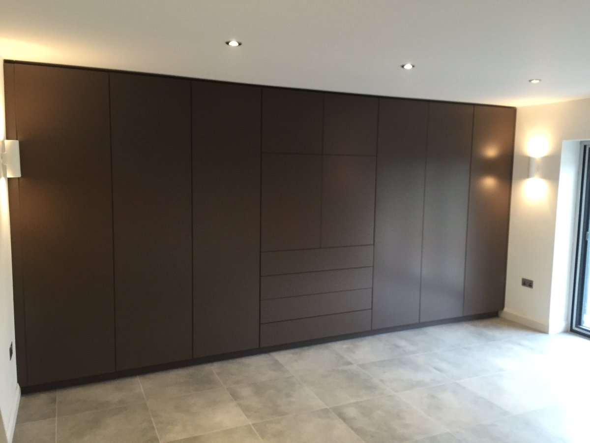 TheBespokeBuild's tweet photo. What's your favourite Job of the year so far, #ThrowbackThursdays #joineryhour https://t.co/mjDrjWUZWy