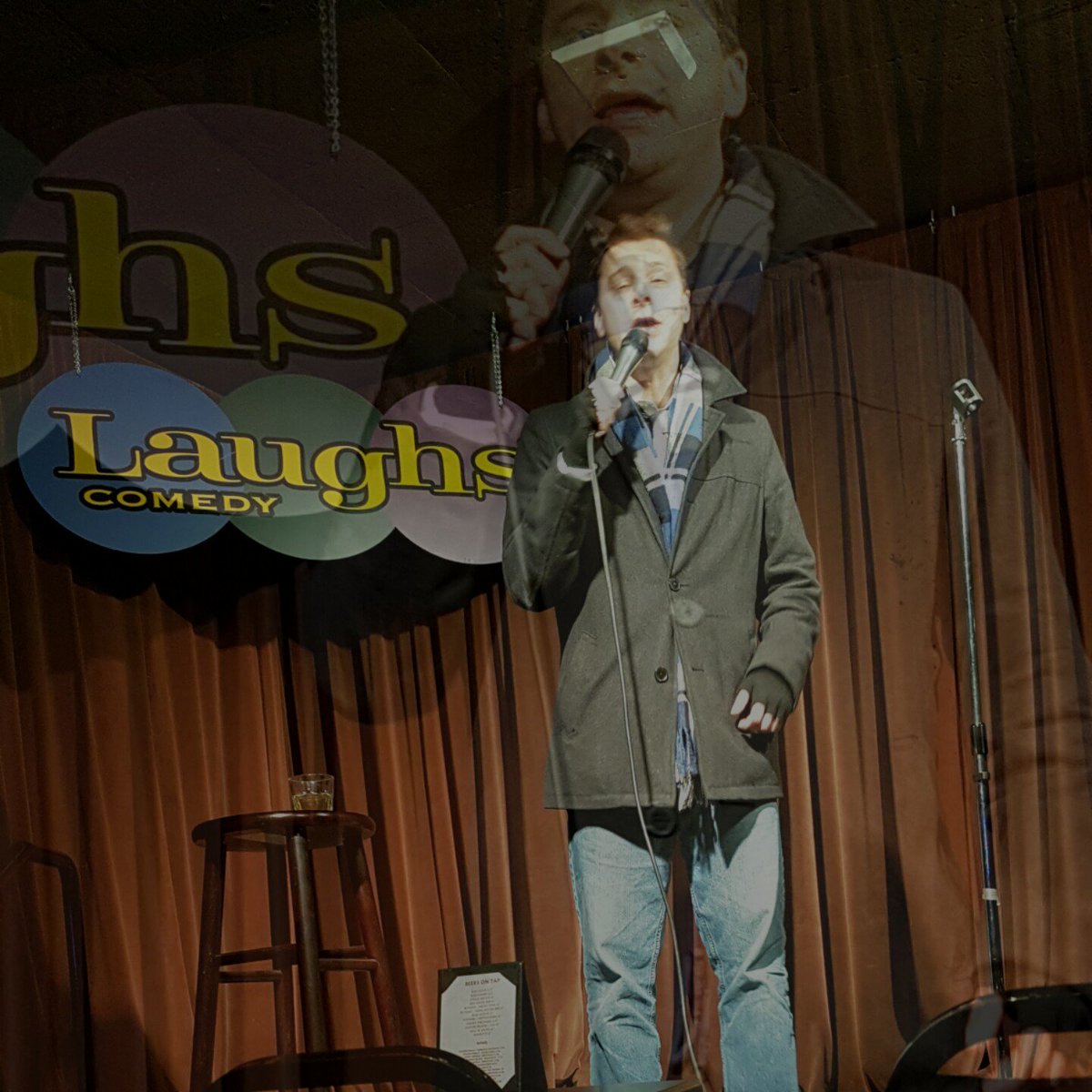 JohnMComedy's tweet photo. MORE before and after at @SeattleLaughs 🙌 @kerlyhan @Andymiller425 @LeviManis @rock_leesa #RickKunkler
#SeattleComedy #TwoJokeMinimum https://t.co/u1vdRwtKAP