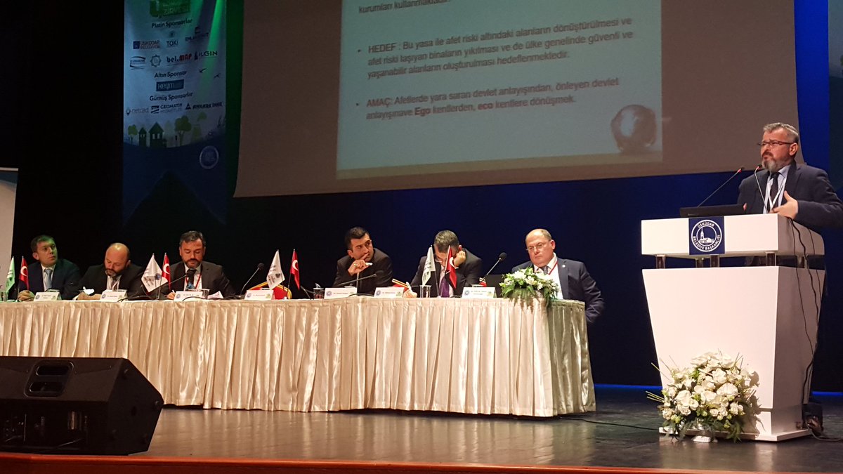 3.Kentsel Dönüşüm Zirvesinin 2. Oturumu devam ediyor...