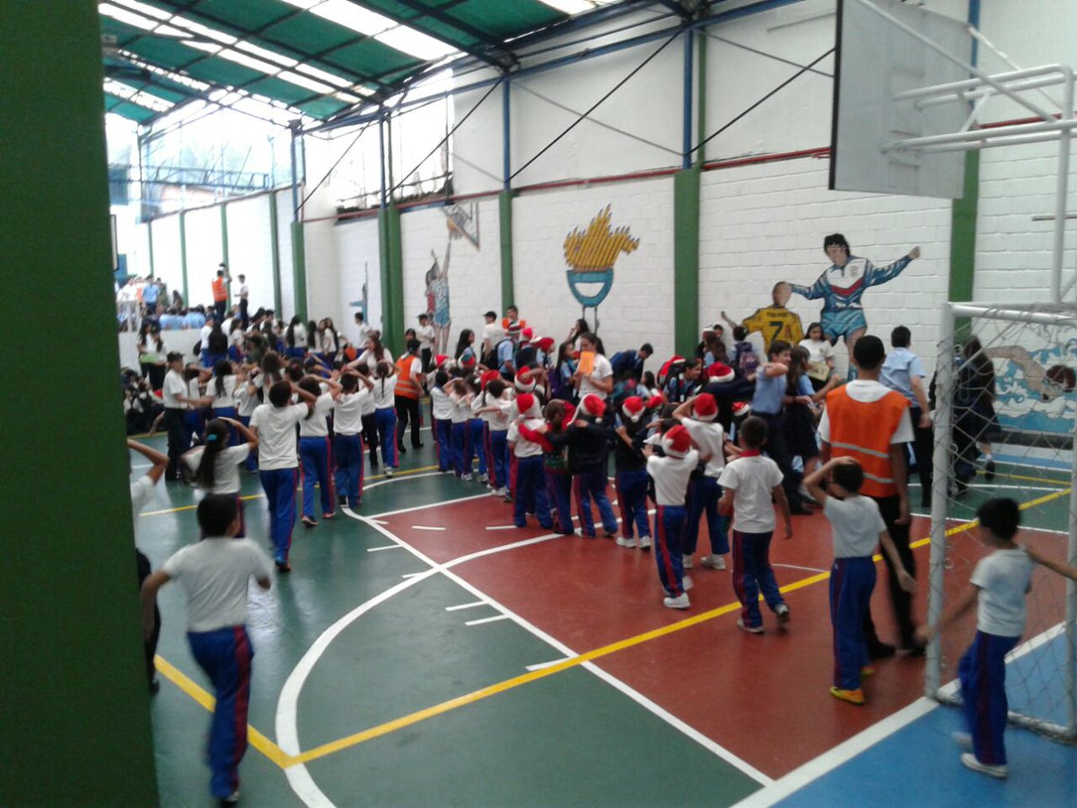 ecocervantes's tweet photo. II Simulacro de Desalojo Cervantes Ser Cervantino es...Resguardar la  seguridad de nuestros escolar @SilvaEleazarL https://t.co/ynjbNvNTVU