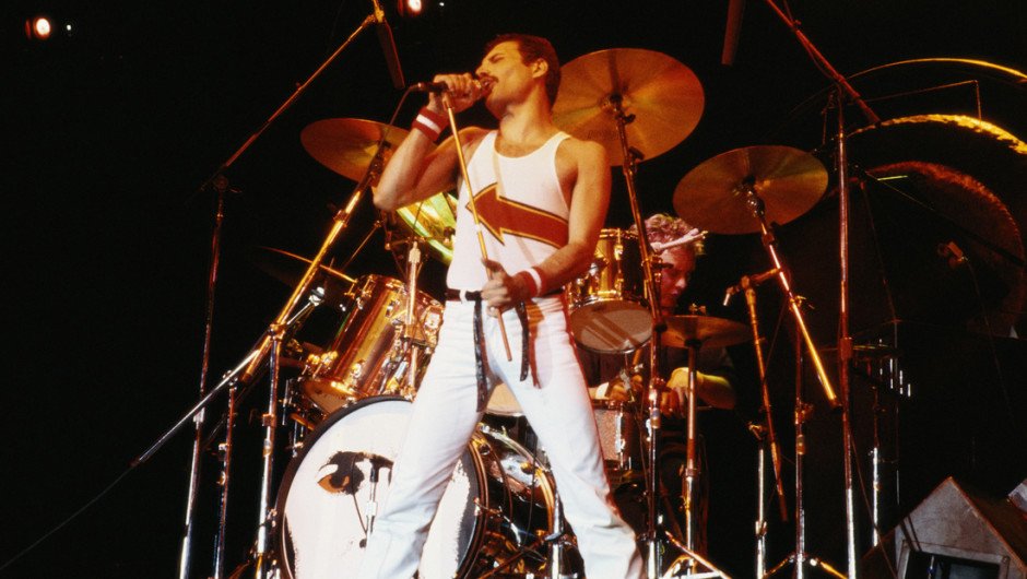 CNNEE's tweet image. 25 años sin Freddie Mercury. Lo recordamos con estas espectaculares fotografías: 
cnn.it/2g7yAWp
