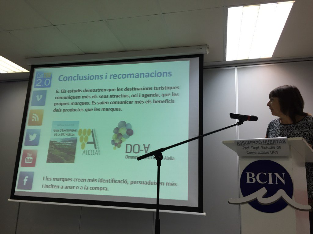 Com_Tur20's tweet photo. Nuevos retos y oportunidades en enoturismo. El papel de los medios sociales https://t.co/PApcmP90wj https://t.co/vQimpp7EKH