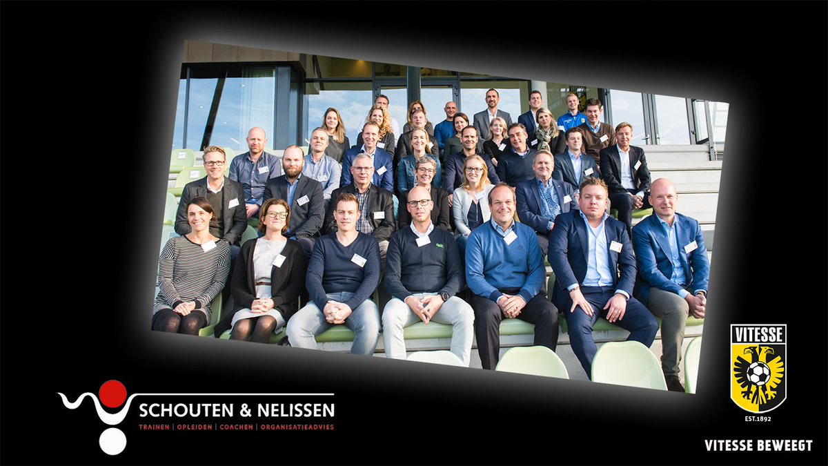 Tussen inspirerende presentaties en de lunch door even een groepsfoto #oppapendal @Versterk_jezelf #Vitesse #futureoflearning