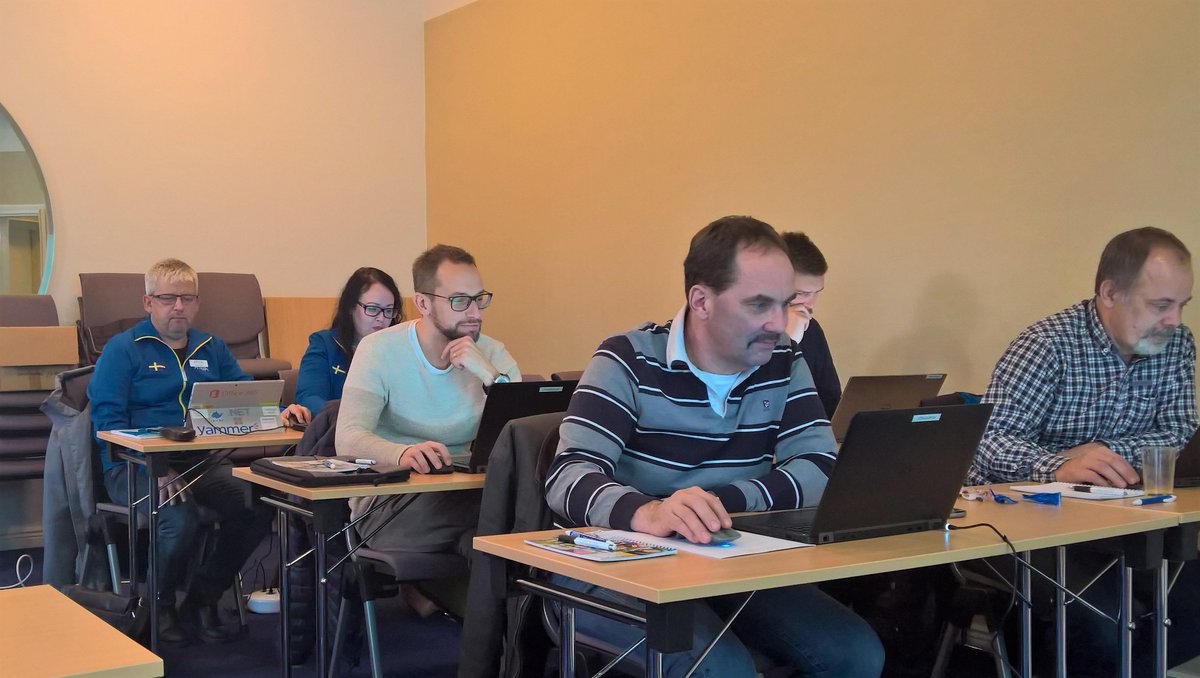 mikael_nystrom's tweet image. Creating Azure Resource Groups, Storage, Networks and VMs #Labcenter #AzureRT