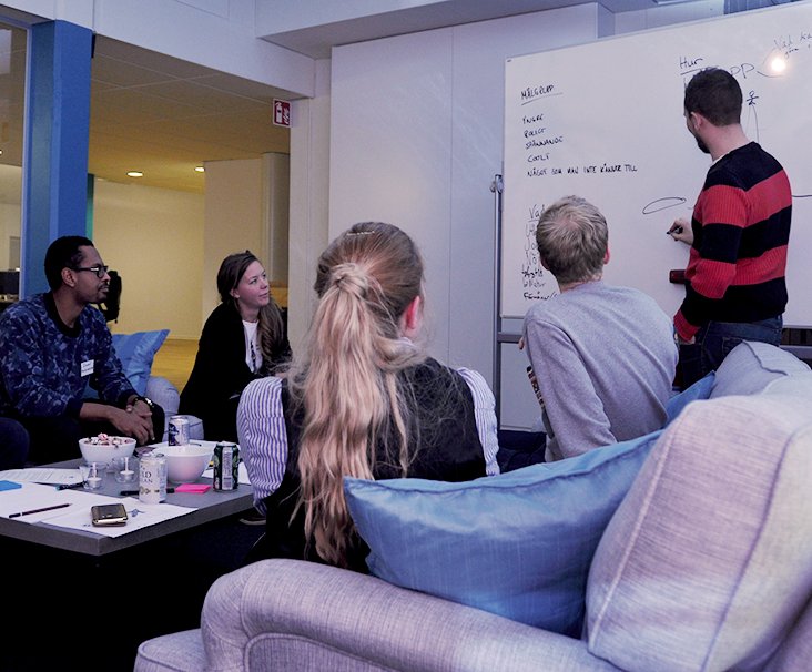 spree_sweden's tweet photo. Tack alla som deltog i workshop &amp; föreläsning igår Många spännande ideér som diskuterades. #hololens #kinect #interactive #workshop @STIMDI https://t.co/fHBsgUYPMH