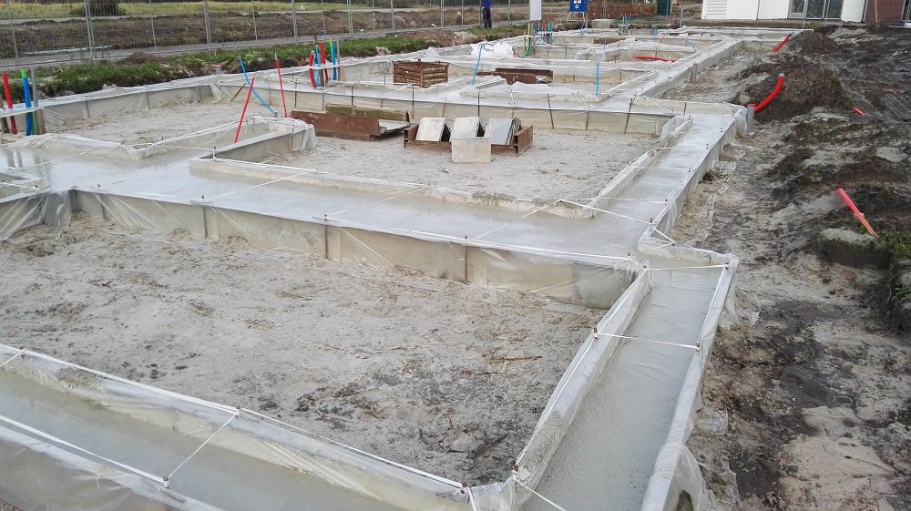 Alweer een 'spits afgebeten': het begin is gemaakt voor de 13 woningen @Geerpark #Vlijmen