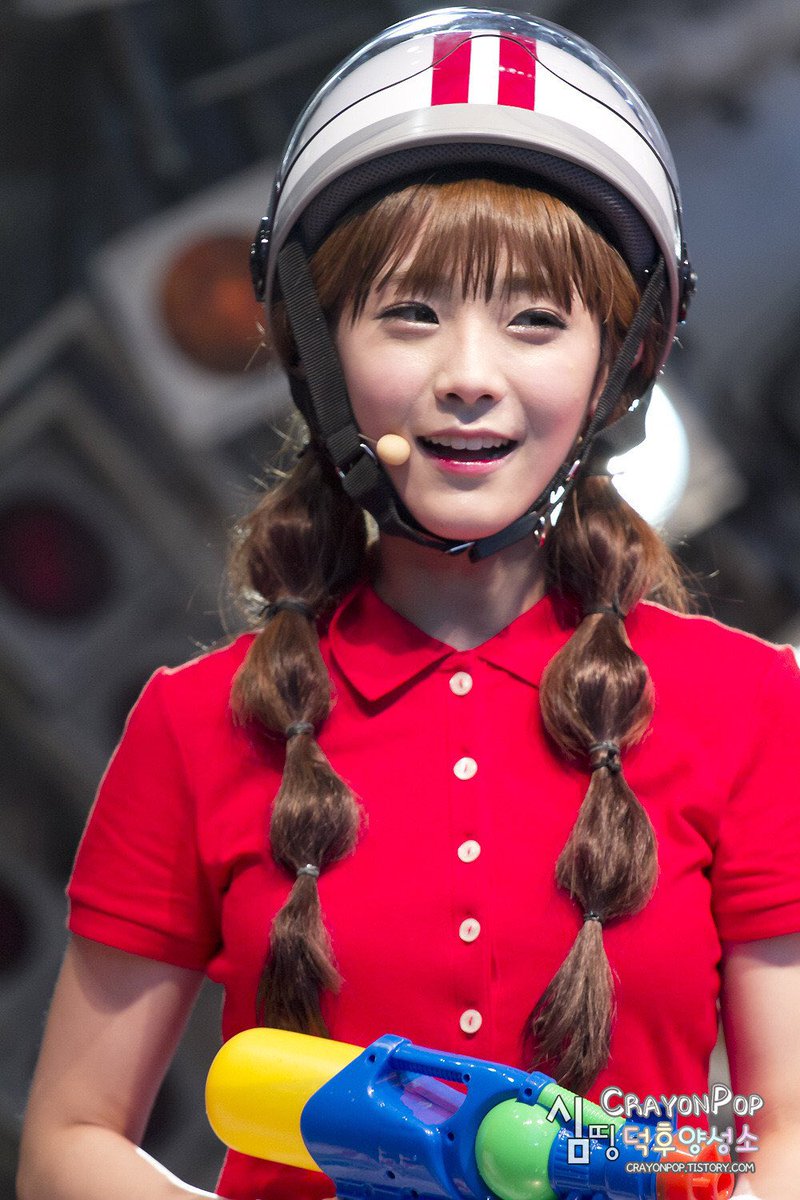 Korseries's tweet photo. ❤️ มุนฮีจุน H.O.T (38) ประกาศแต่งงานกับ โซยูล Crayon Pop (25) ทั้งคู่อายุห่างกัน 13ปี /ยินดีด้วยนะคะ🎉 https://t.co/boqPQH1tMX