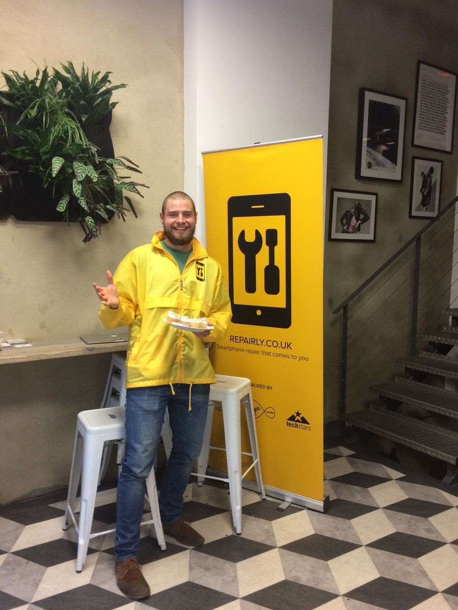Launch22uk's tweet photo. #RepairRevolution at #Launch22 with @repairly! Phone or Laptop to be repaired quickly?
They're the right guys!! https://t.co/YSwULBwh70