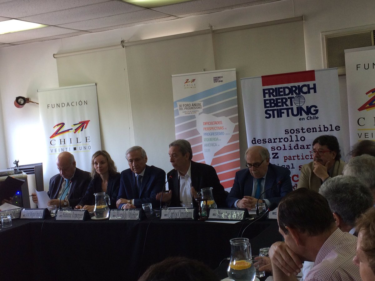 CHILE_21's tweet image. Ahora! Comienza #forodelprogresismo @CHILE_21