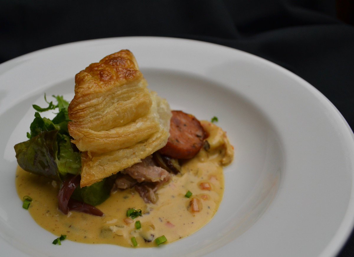 CompDiningNC's tweet image. Inspiration for the holiday table @JoyceFarms Turkey ala #CompdiningNC finalists @Sedgefield1926 @PeakCity @Chefs_Palette #MainStreetBakery